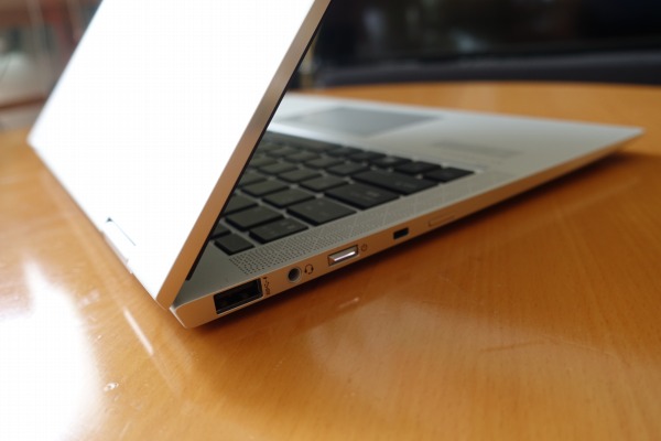 HP EliteBook x360 1040 G5の電源ボタン