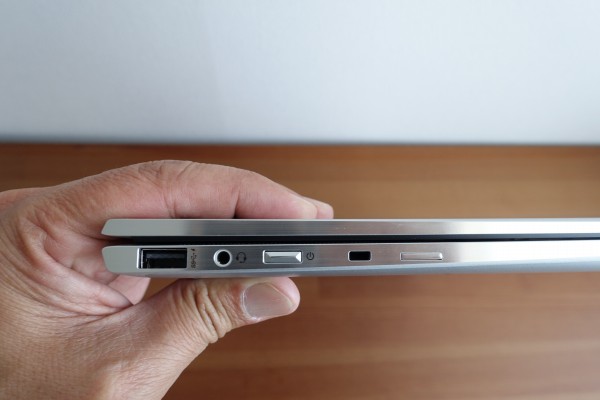 HP EliteBook x360 1040 G6の左側面部の端子類