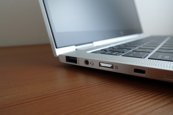 HP EliteBook x360 1040 G6の電源ボタン