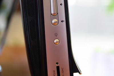 HP(ヒューレットパッカード) TouchSmart(タッチスマート) 左側面部