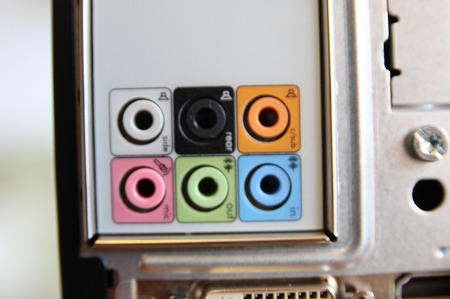 音声入出力端子