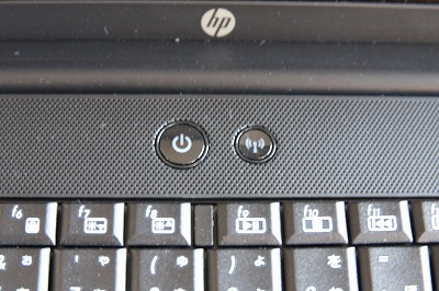 電源ボタン