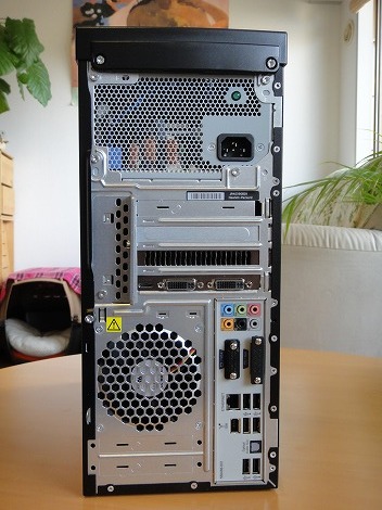 HP Pavilion HPE380jp背面部