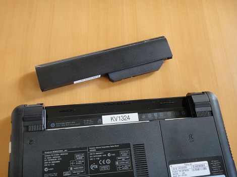 HP Pavilion dm1a底面