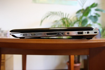 HP Pavilion dv2右側面