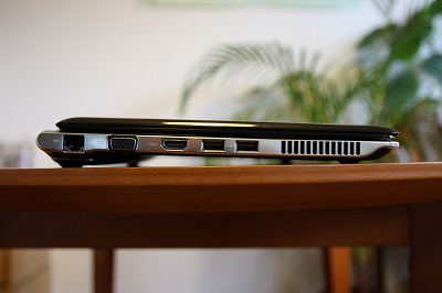 HP Pavilion dv2左側面部レビュー
