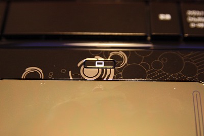 タッチパッド オン/オフボタン