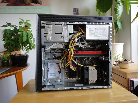 h8-1190jp筐体内部